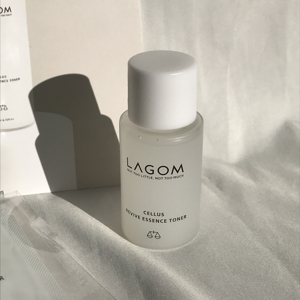 LAGOM Cellus revive essence toner (25мл) LAGOM Cellus revive essence toner (25мл)