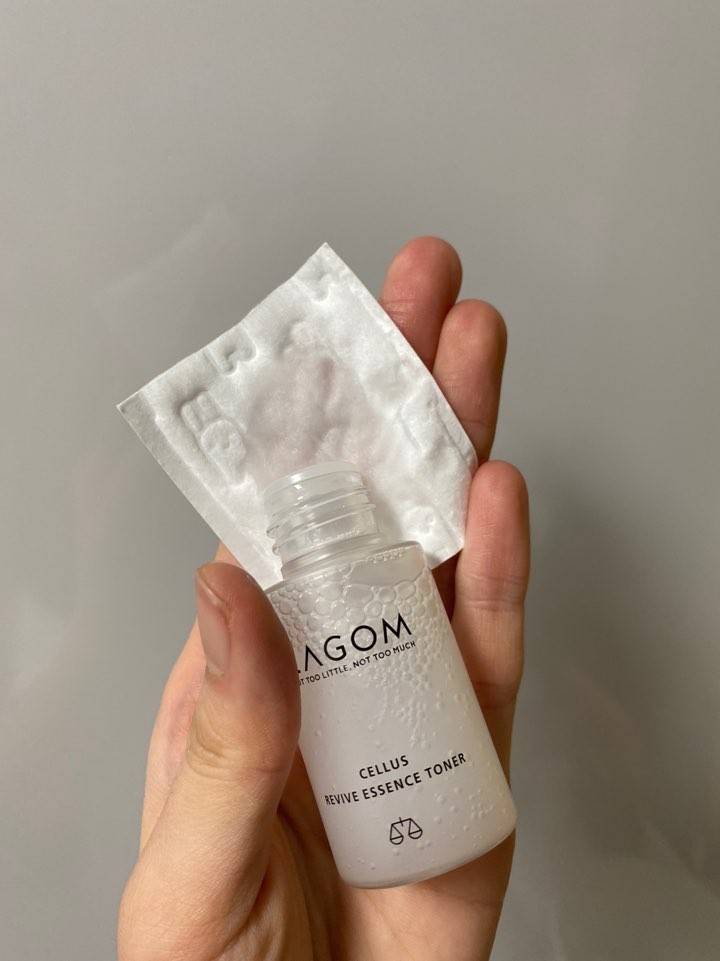 LAGOM Cellus revive essence toner (25мл) LAGOM Cellus revive essence toner (25мл)